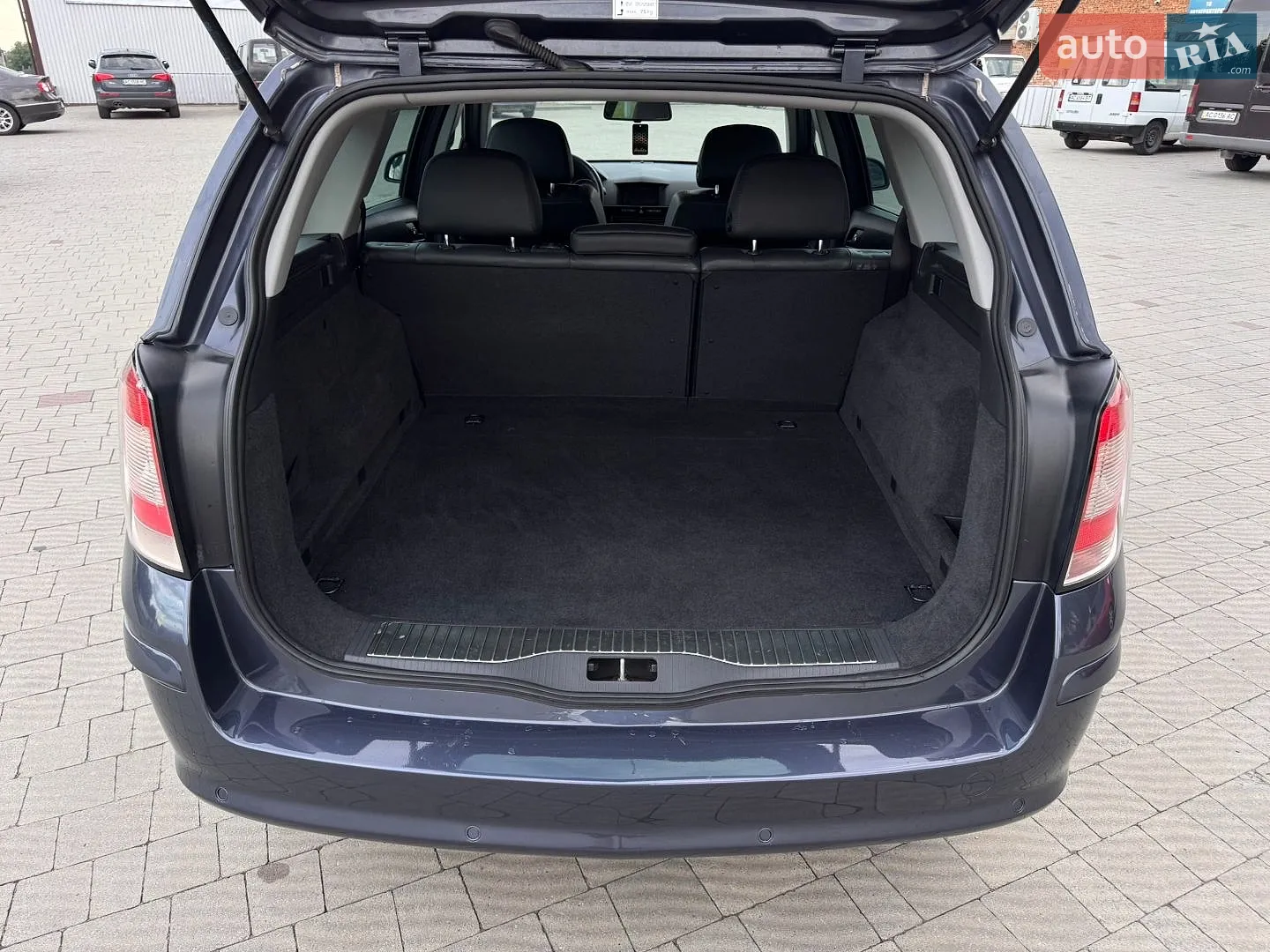 2010 Opel Astra - мініатюра 31