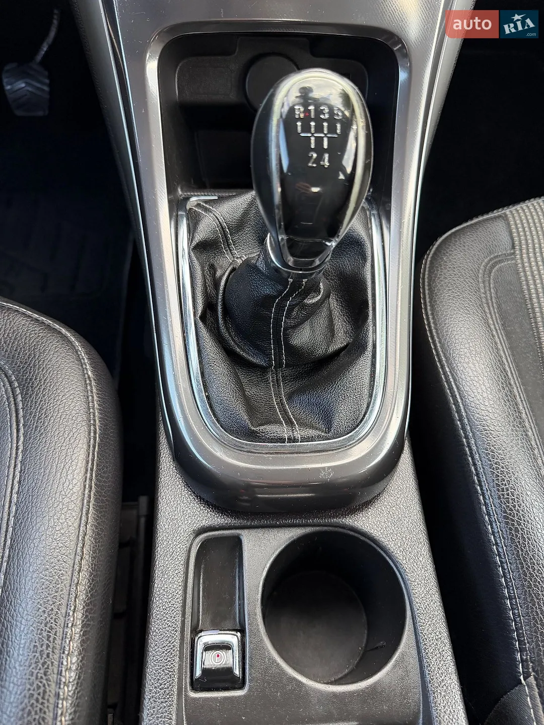 2010 Opel Astra - мініатюра 27