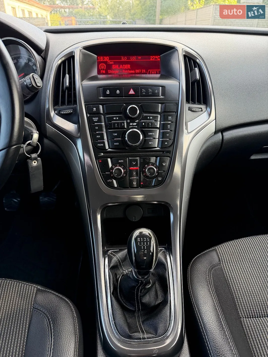 2010 Opel Astra - мініатюра 26