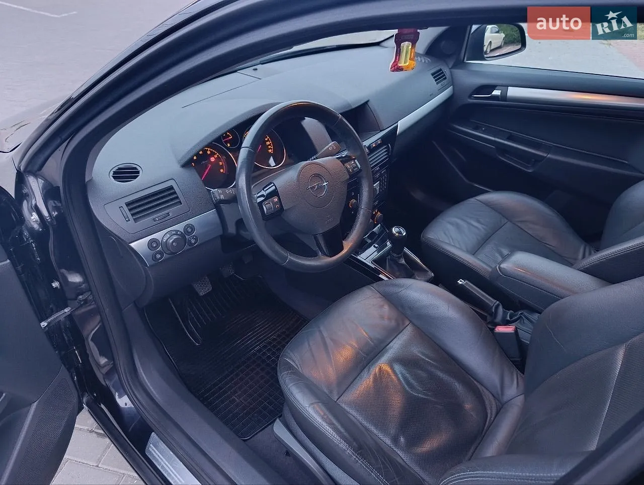 2010 Opel Astra - мініатюра 14