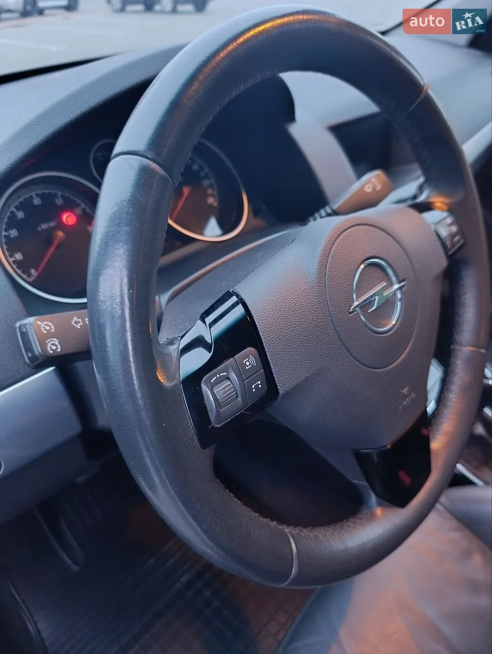 2010 Opel Astra - мініатюра 24