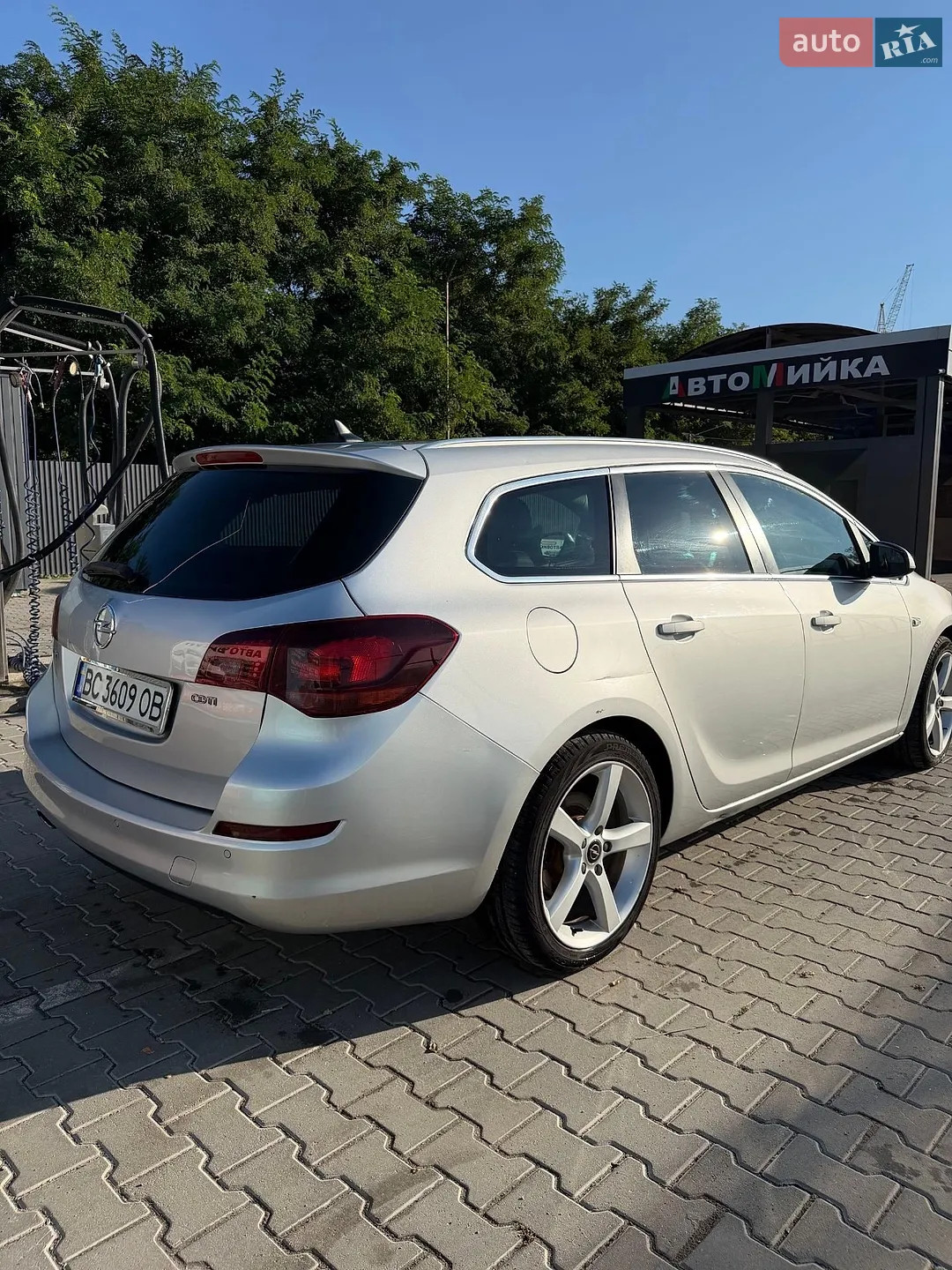 2011 Opel Astra - мініатюра 10