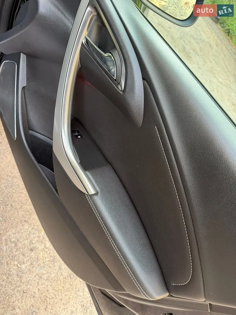 2011 Opel Astra - мініатюра 28