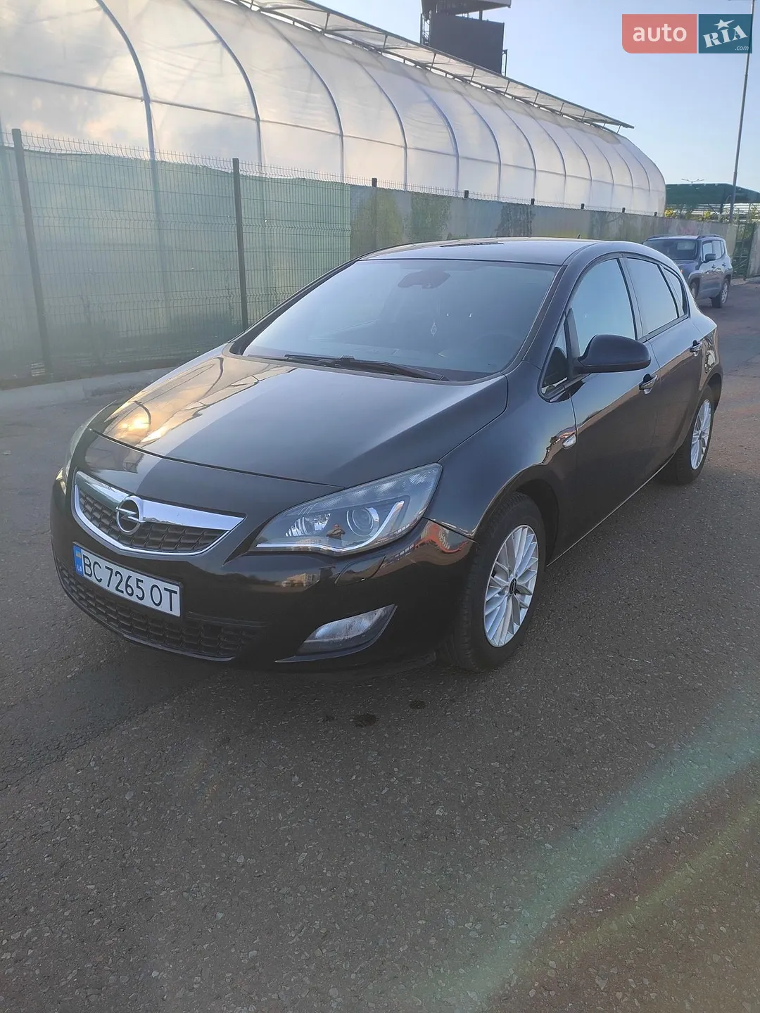 2010 Opel Astra - мініатюра 2