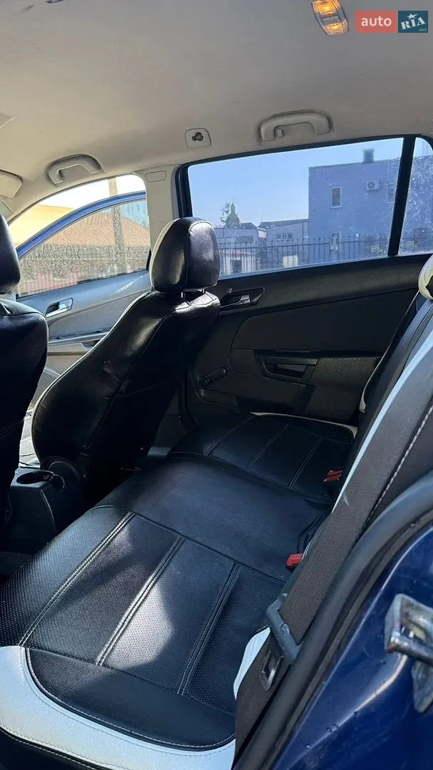 2012 Opel Astra - мініатюра 5