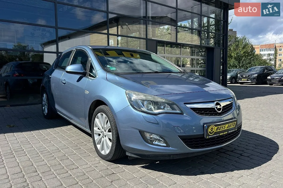 2010 Opel Astra - фото 1