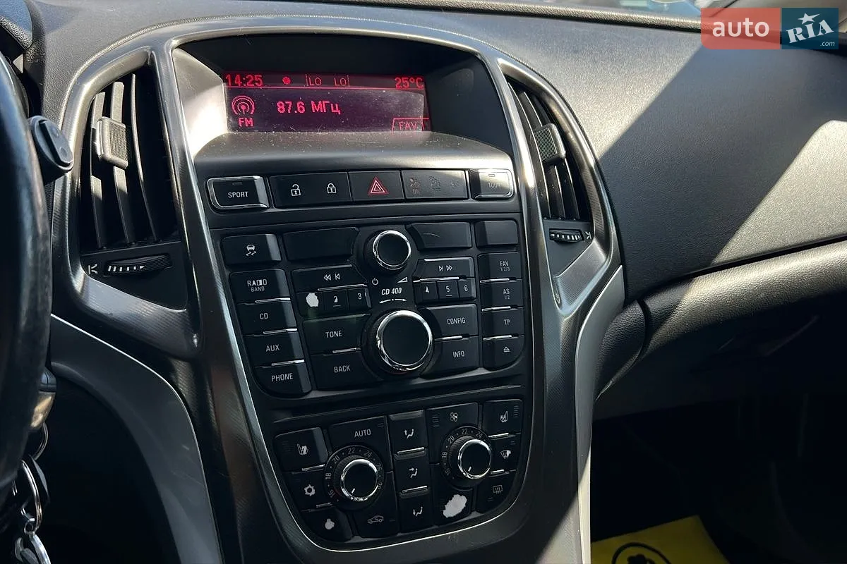2010 Opel Astra - мініатюра 16