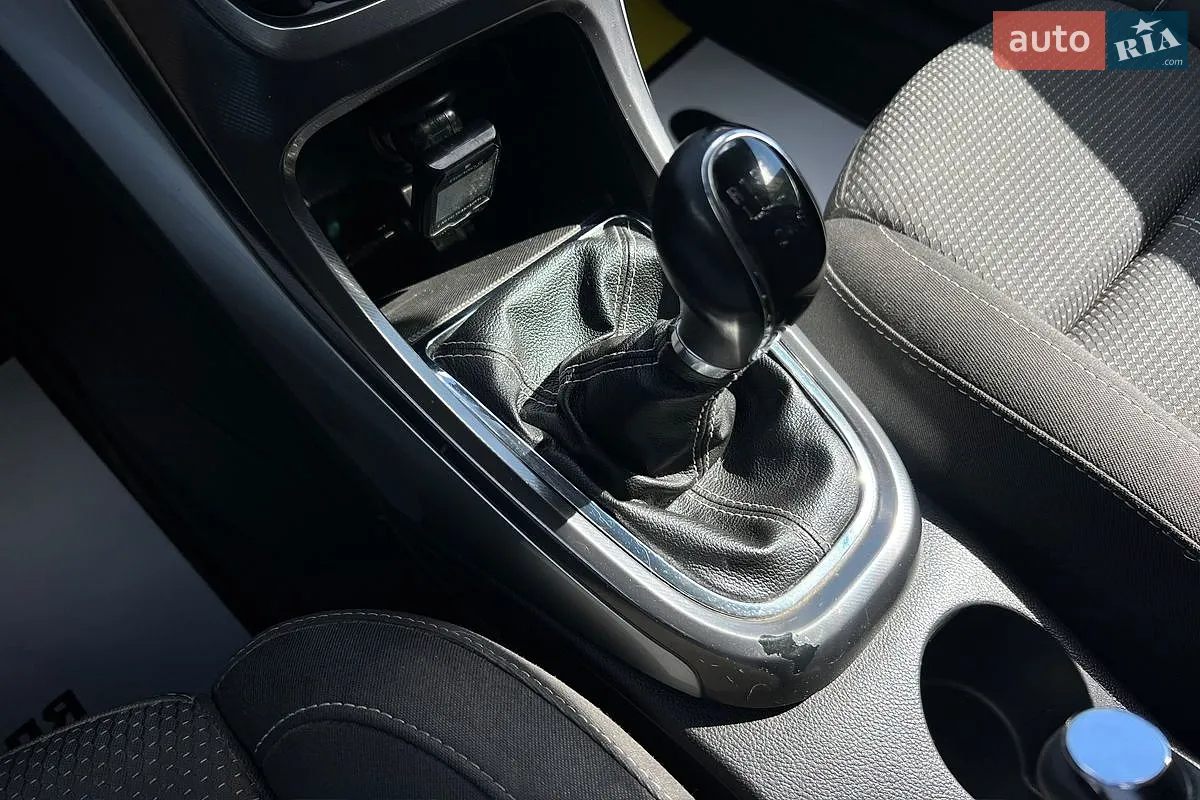 2010 Opel Astra - мініатюра 19