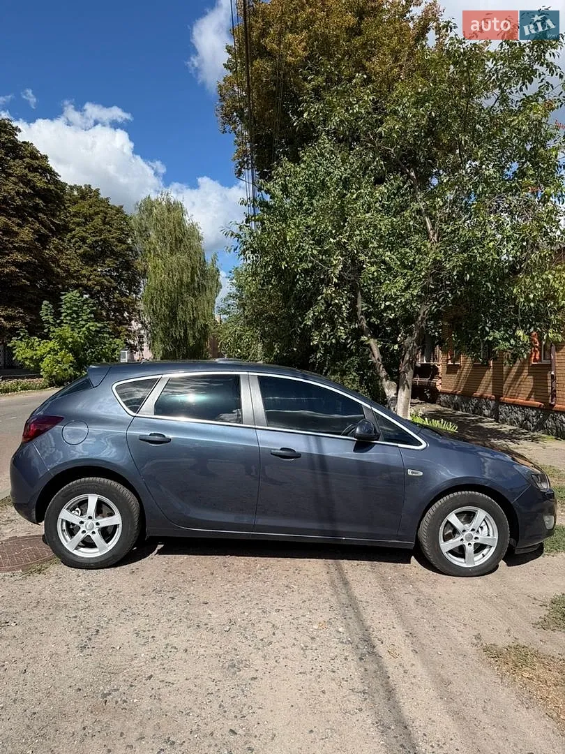 2010 Opel Astra - мініатюра 5