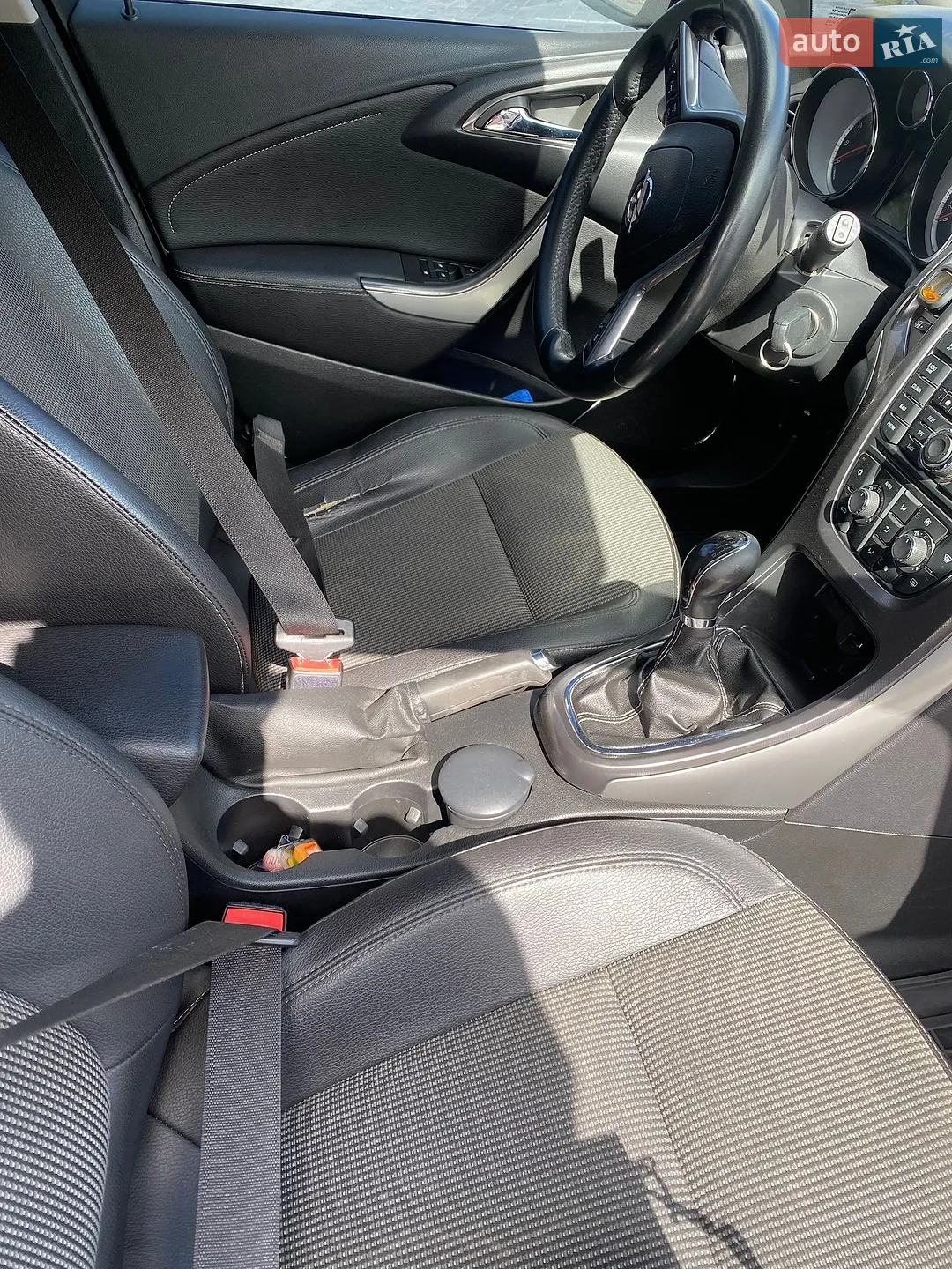 2011 Opel Astra - мініатюра 17
