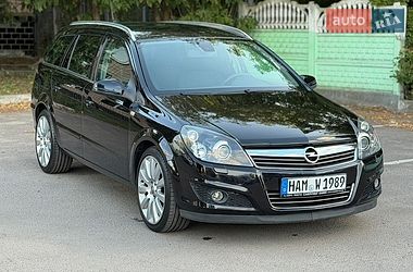 Универсал Opel Astra 2009 в Дубно