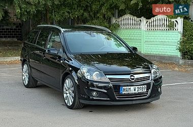 Универсал Opel Astra 2009 в Дубно