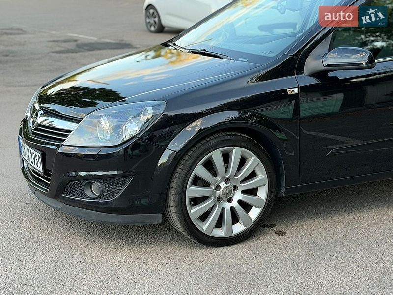 Универсал Opel Astra 2009 в Дубно