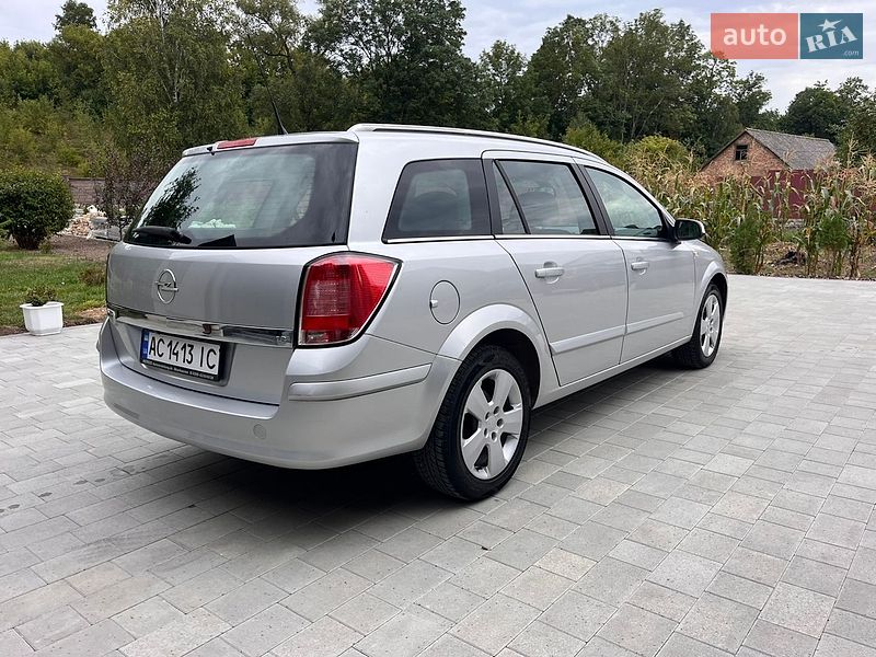 Універсал Opel Astra 2005 в Вишнівці