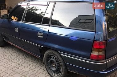Универсал Opel Astra 1993 в Одессе