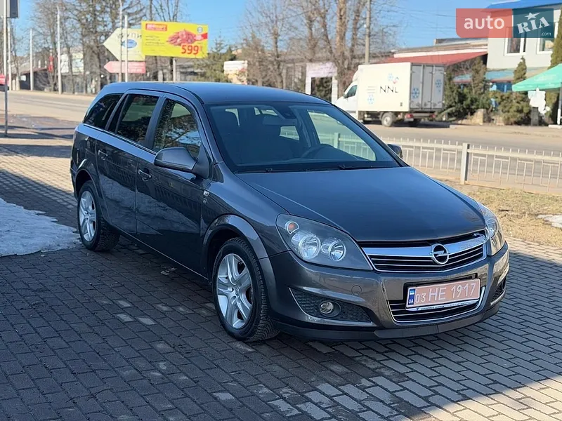 Opel Astra 2010