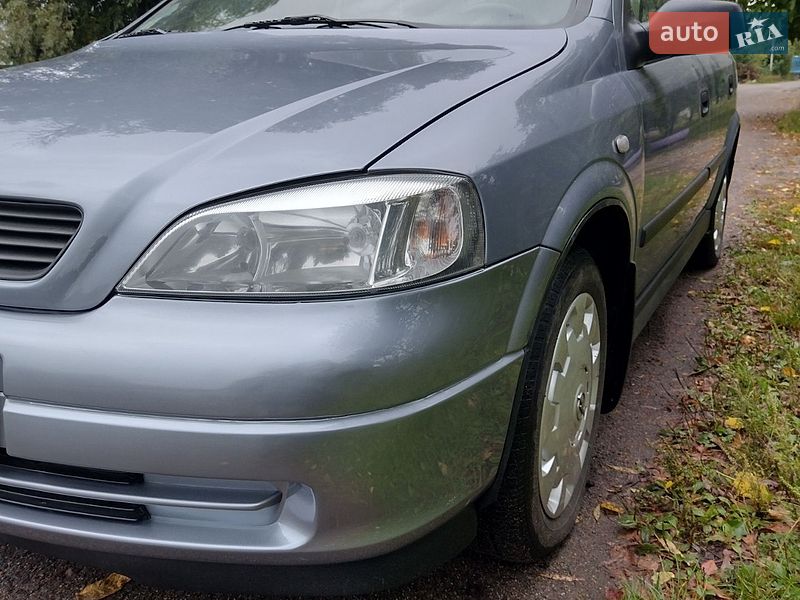 Седан Opel Astra 2007 в Чернігові
