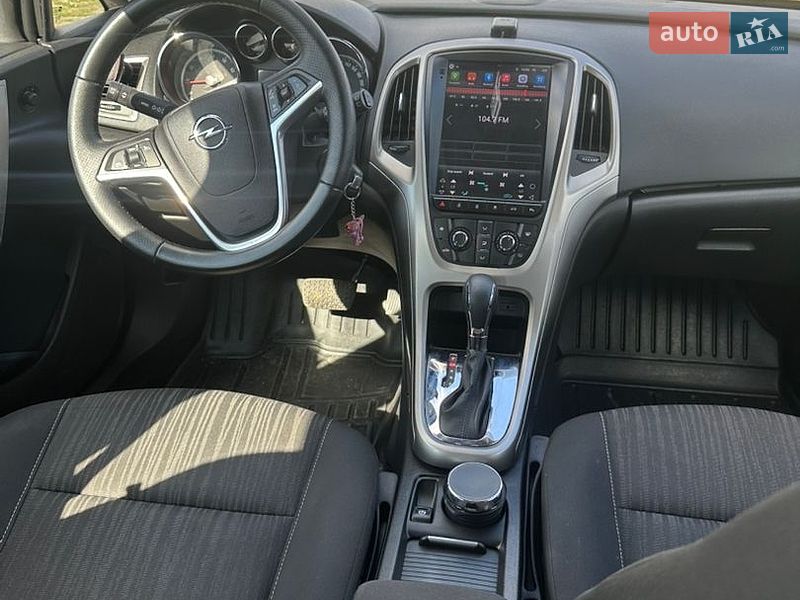 Хэтчбек Opel Astra 2010 в Львове