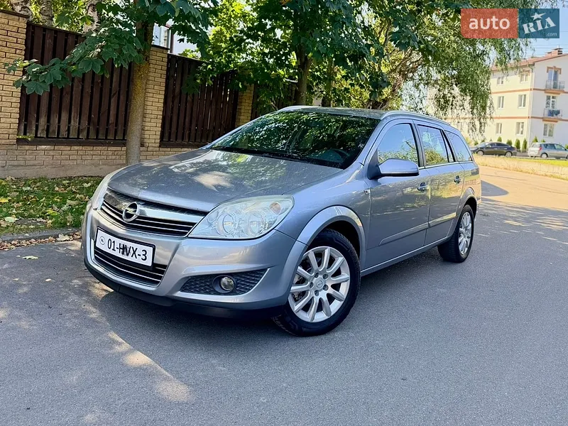 Opel Astra 2010