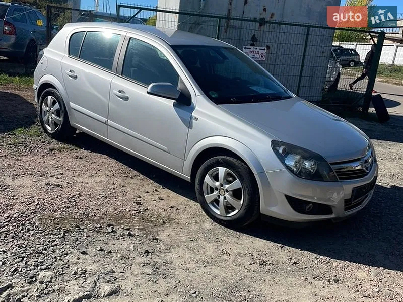 Opel Astra 2008
