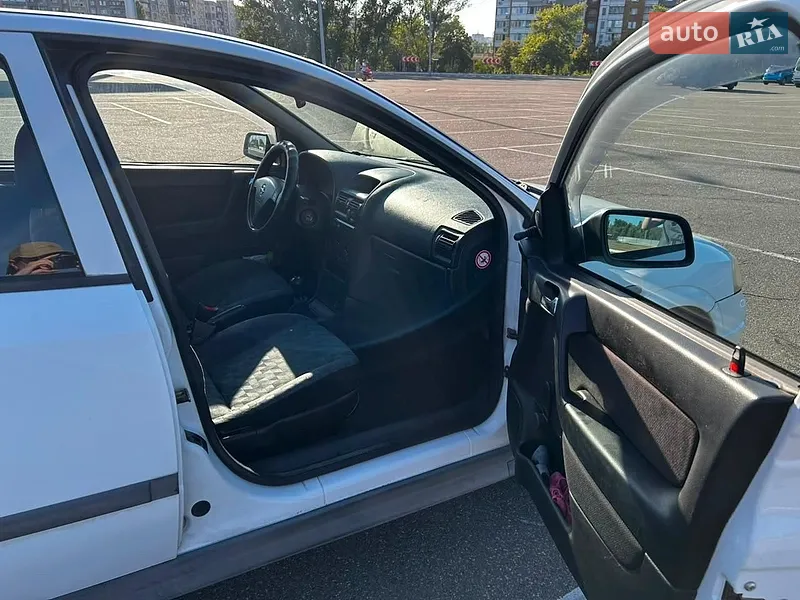 Opel Astra 2000