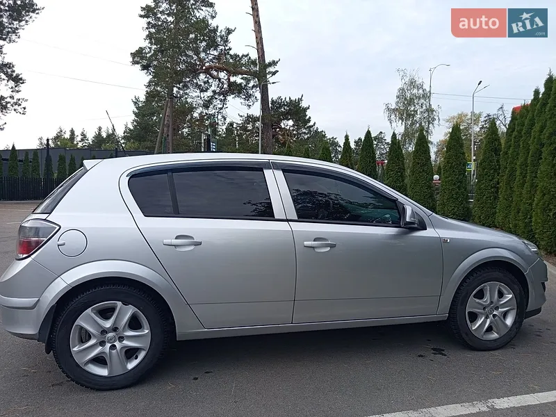Opel Astra 2013