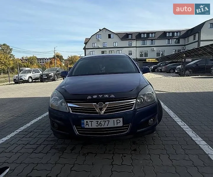Opel Astra 2012