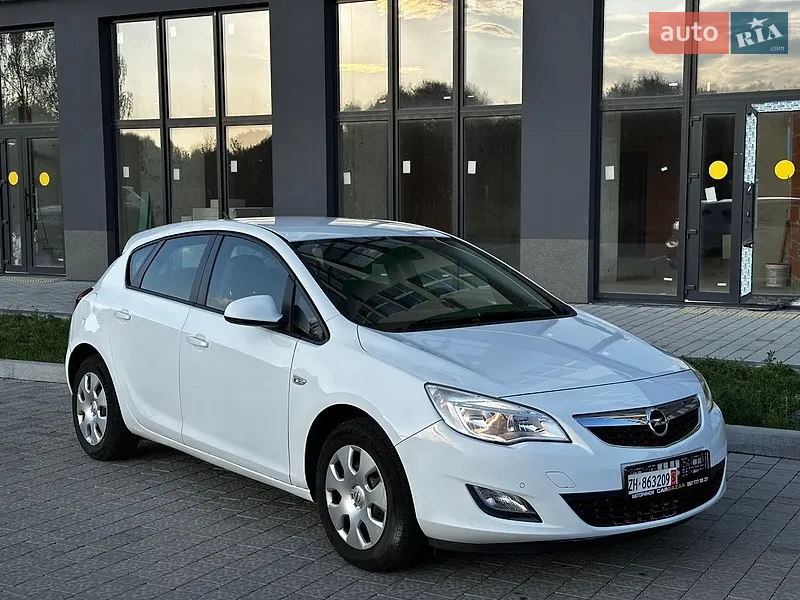 Opel Astra 2013