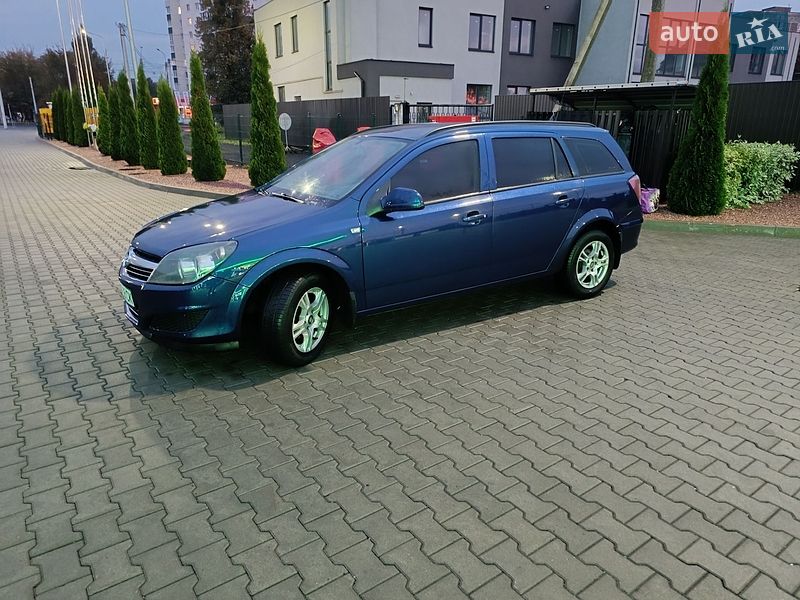 Універсал Opel Astra 2011 в Луцьку фото 3 Універсал Opel Astra 2011 в Луцьку