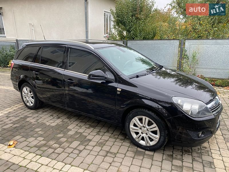 Универсал Opel Astra 2010 в Коломые