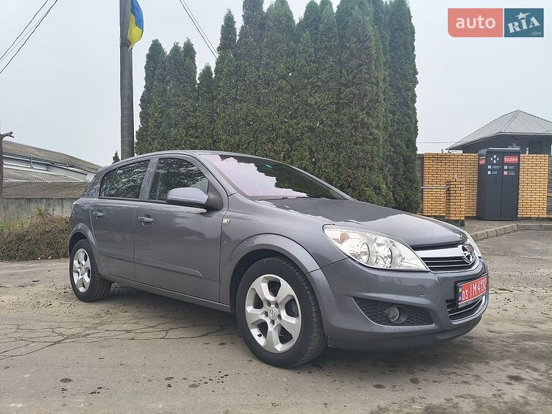 Хэтчбек Opel Astra 2007 в Луцке
