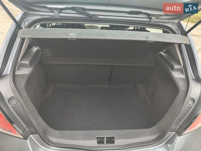 Хэтчбек Opel Astra 2007 в Луцке