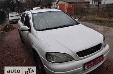 Хэтчбек Opel Astra 2001 в 