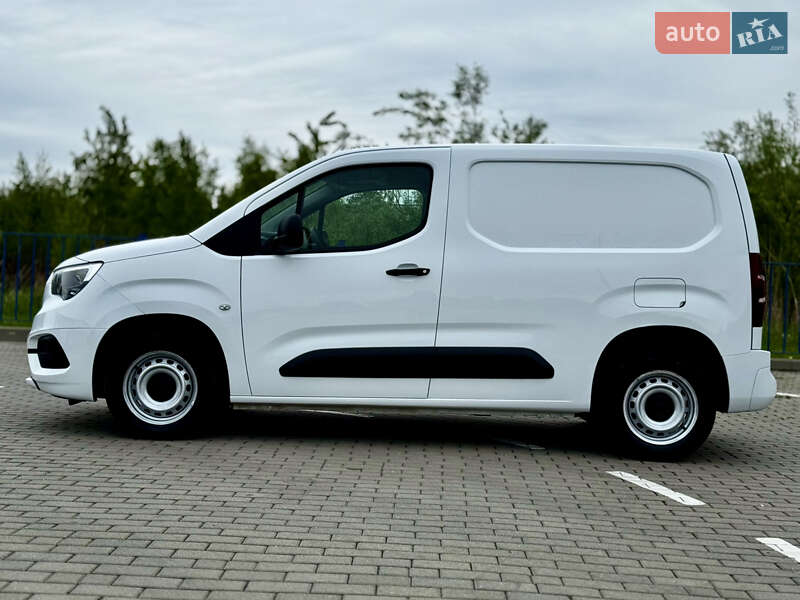 Вантажний фургон Opel Combo Cargo 2020 в Трускавці