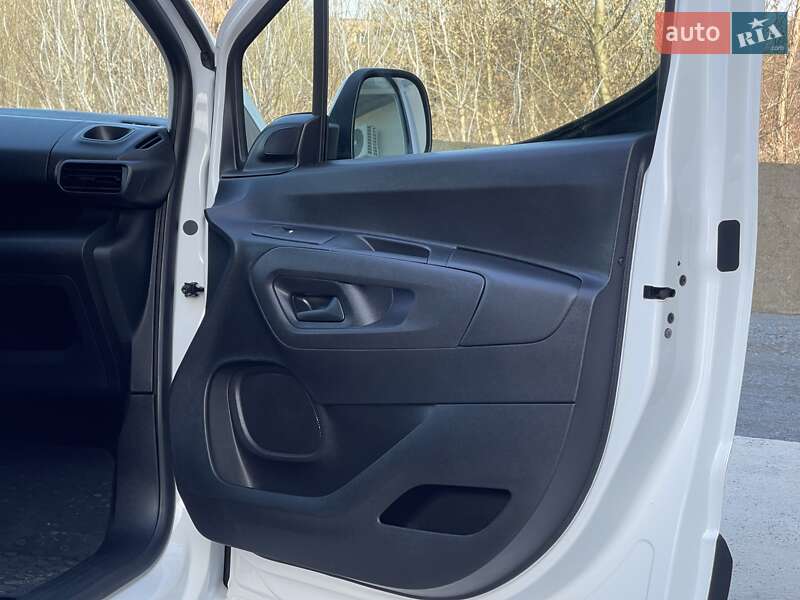 Грузовой фургон Opel Combo Cargo 2020 в Дубно