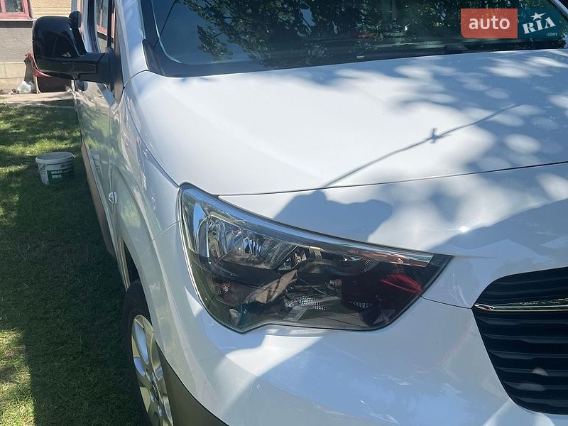 Вантажний фургон Opel Combo Cargo 2021 в Львові