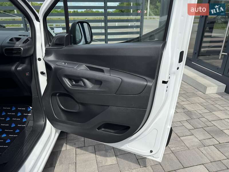 Грузовой фургон Opel Combo-e 2022 в Ровно