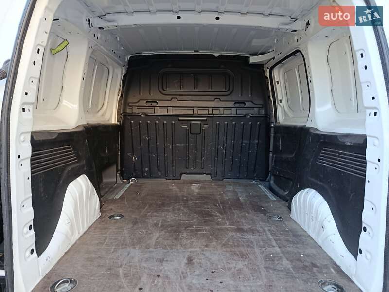 Вантажний фургон Opel Combo-e 2022 в Києві фото 10 Вантажний фургон Opel Combo-e 2022 в Києві