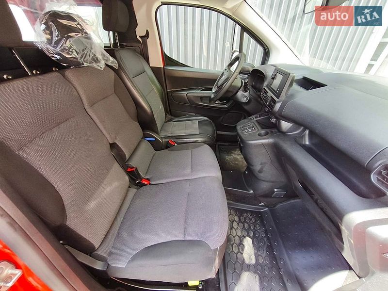 Грузовой фургон Opel Combo-e 2022 в Киеве