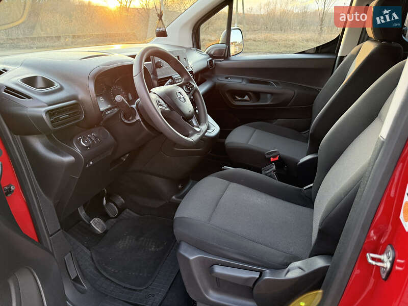 Мінівен Opel Combo Life 2021 в Чернівцях