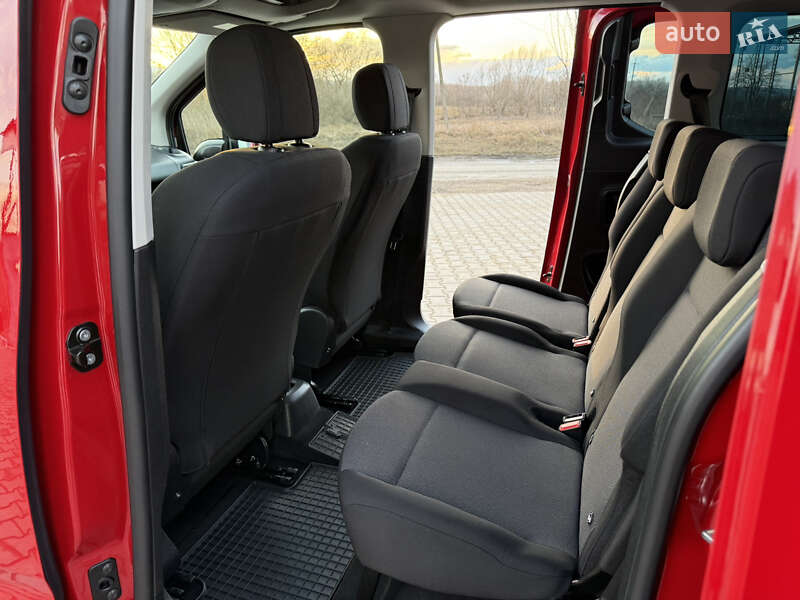 Мінівен Opel Combo Life 2021 в Чернівцях