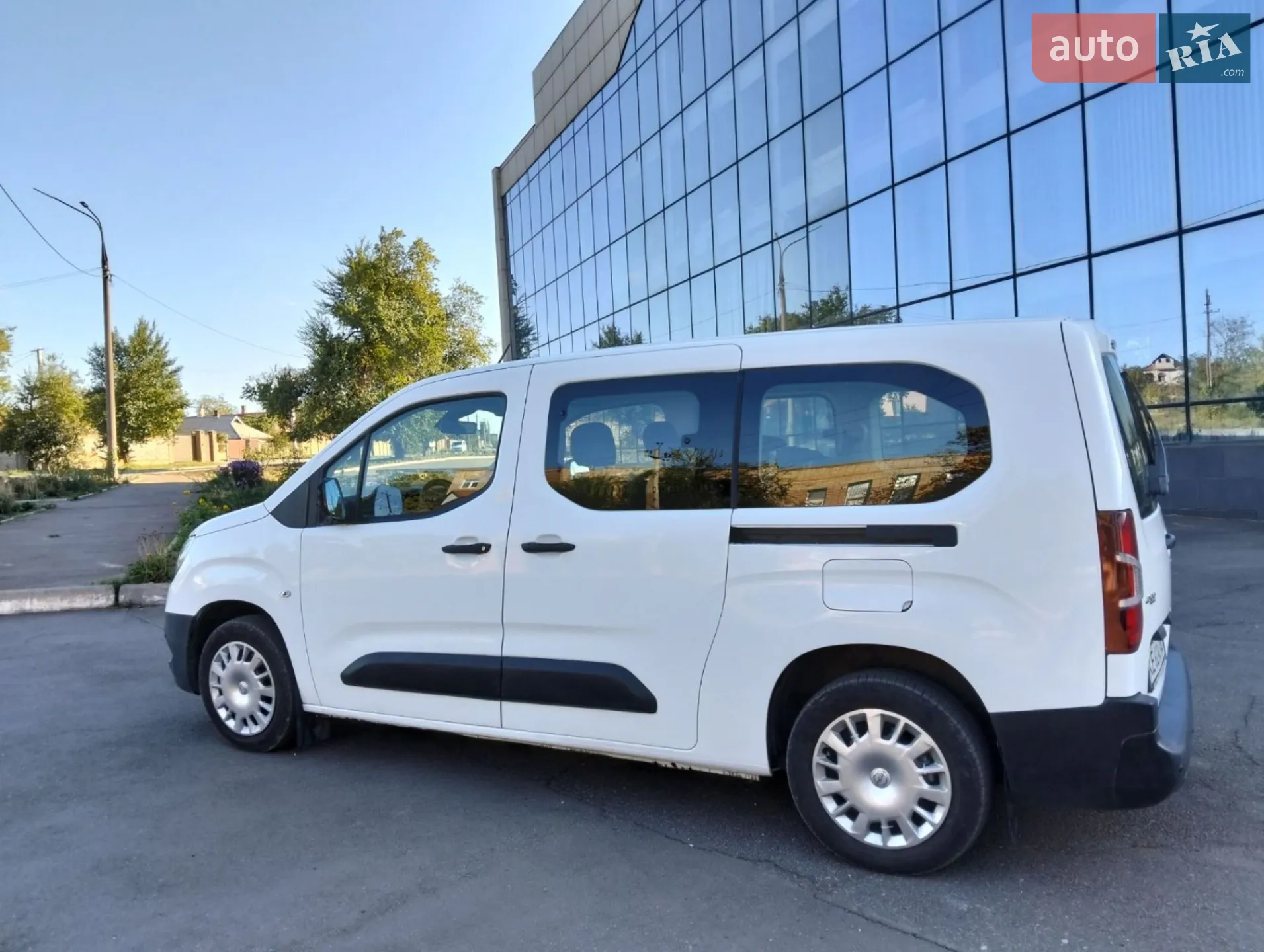 Фото авто 1