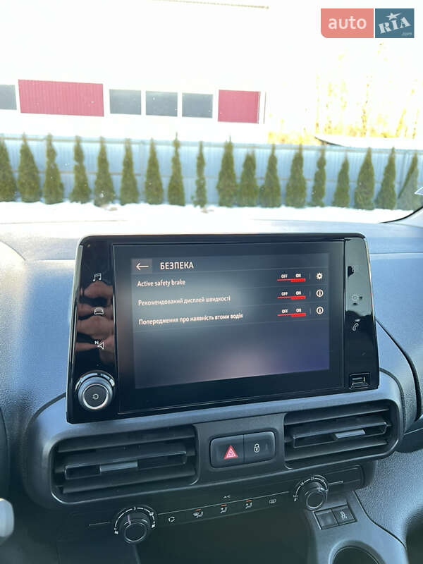 Минивэн Opel Combo Life 2019 в Луцке фото 75 Минивэн Opel Combo Life 2019 в Луцке