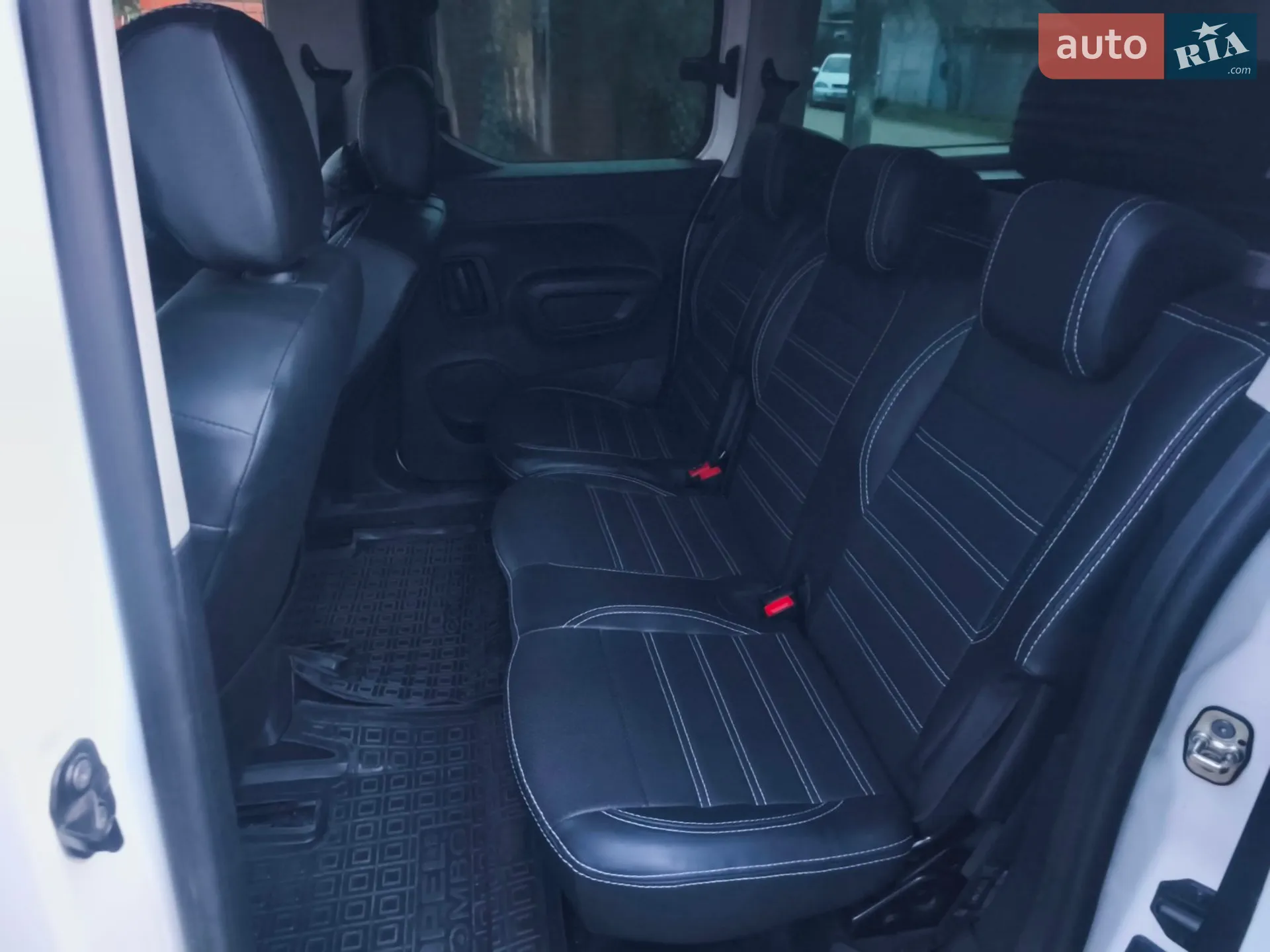 2021 Opel Combo - мініатюра 8