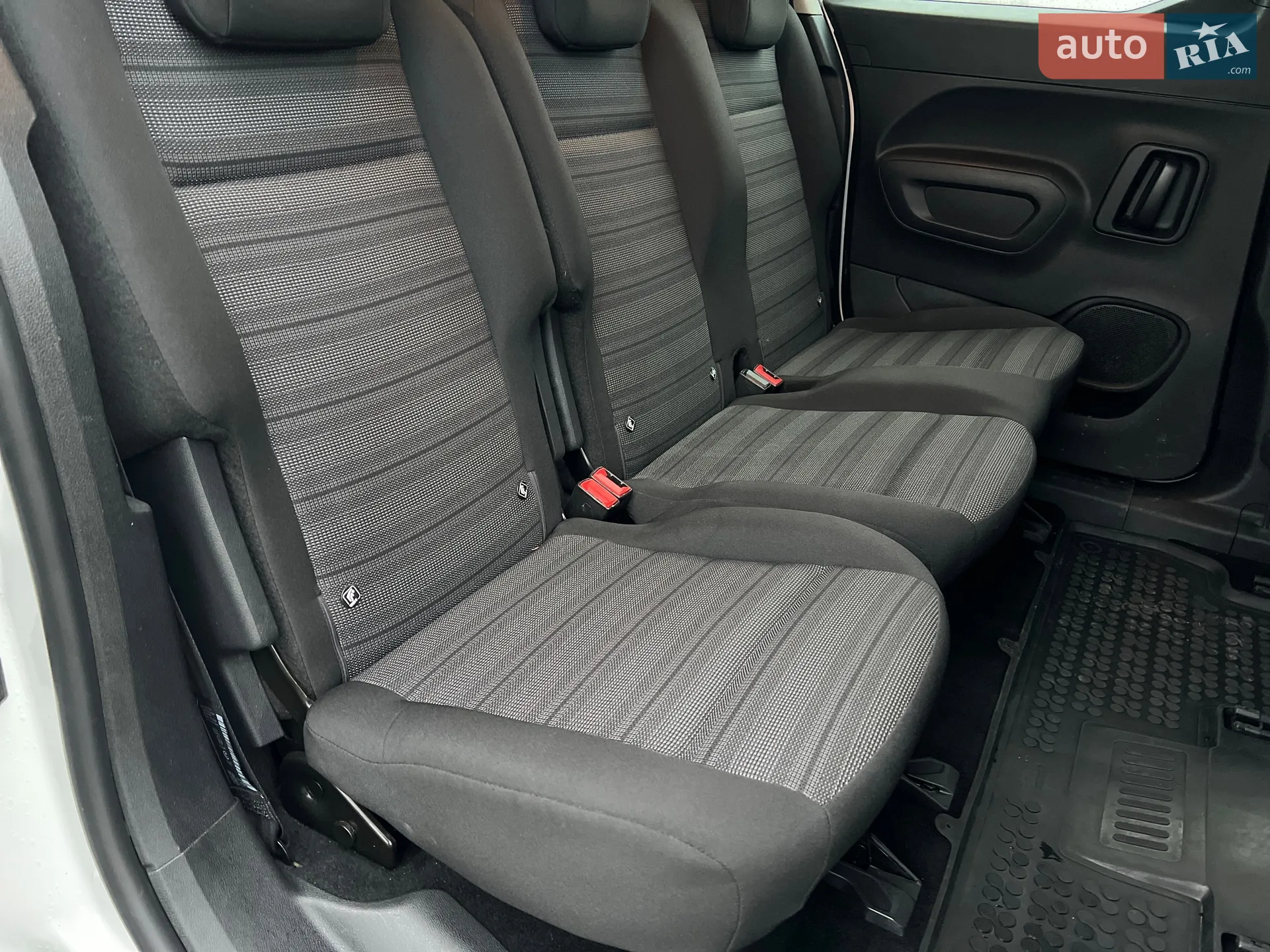 2019 Opel Combo - мініатюра 30
