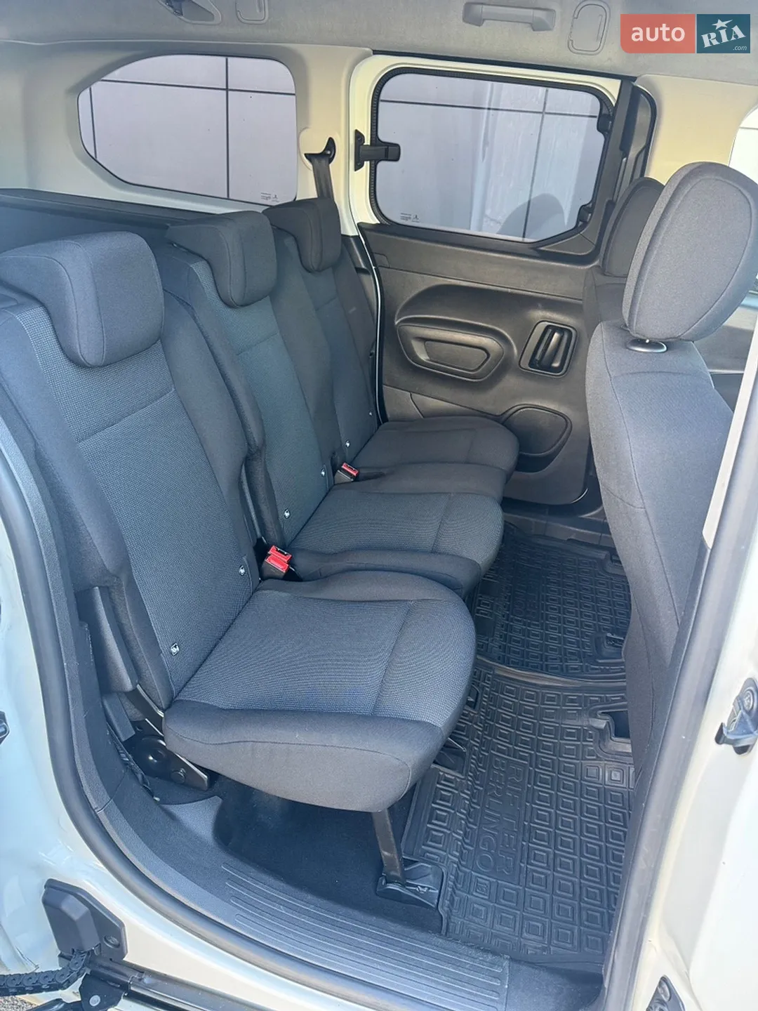 2021 Opel Combo - мініатюра 17