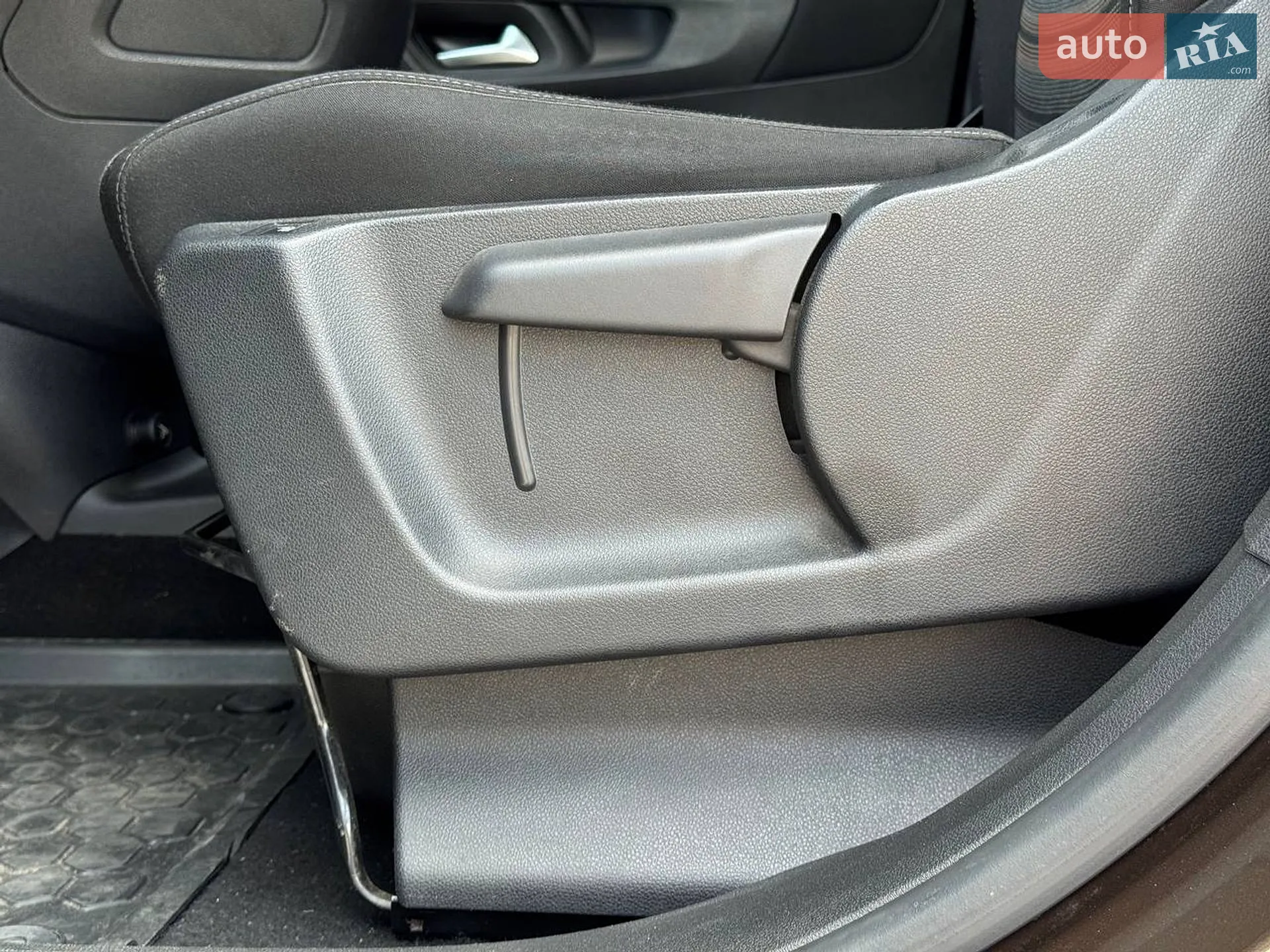 2018 Opel Combo - мініатюра 26