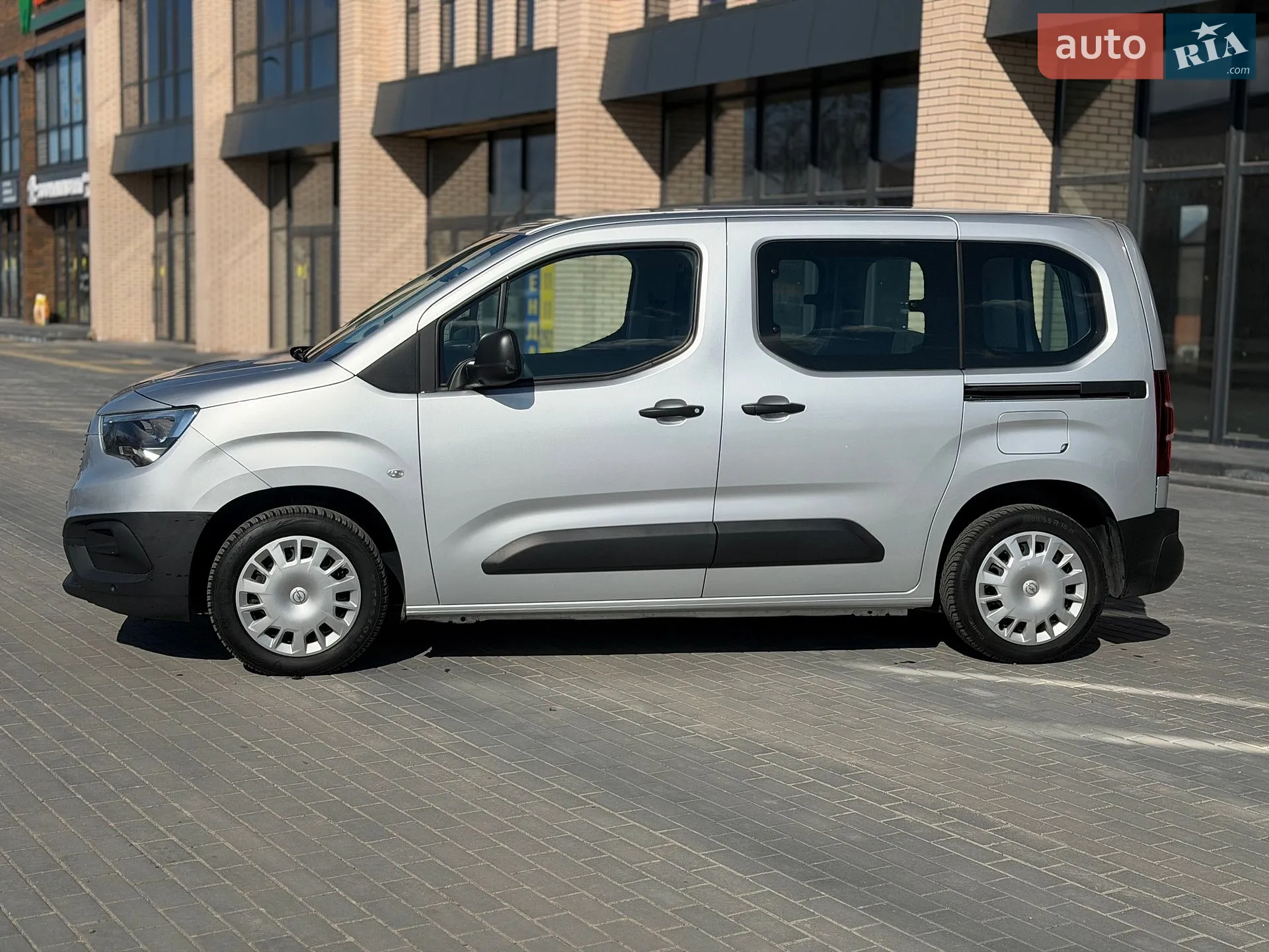 2020 Opel Combo - мініатюра 3