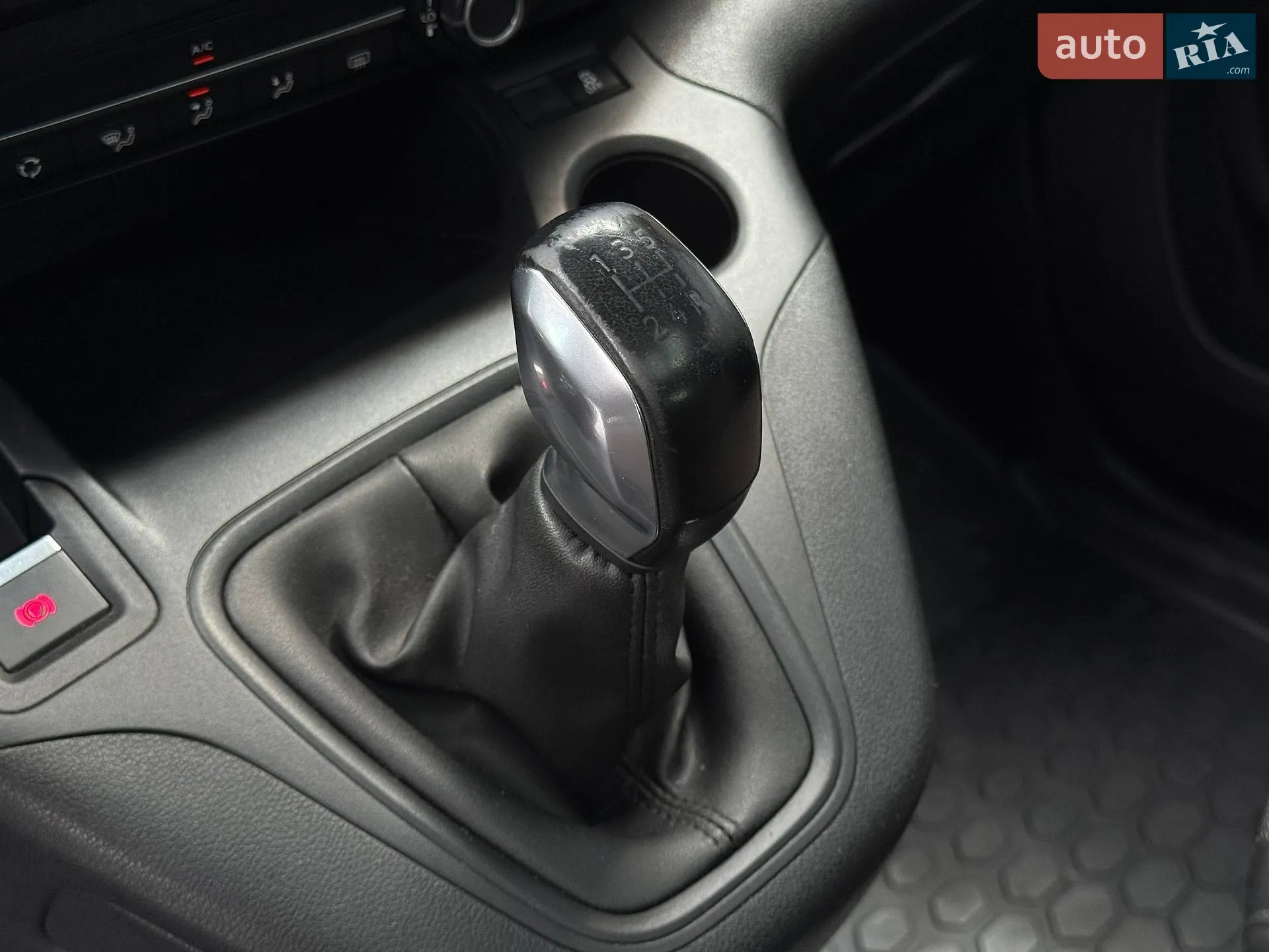 2018 Opel Combo - мініатюра 38