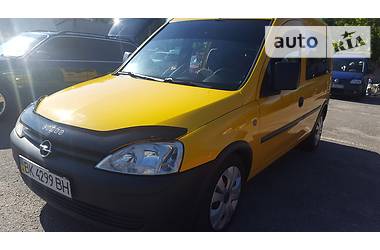 Минивэн Opel Combo 2008 в Чернигове